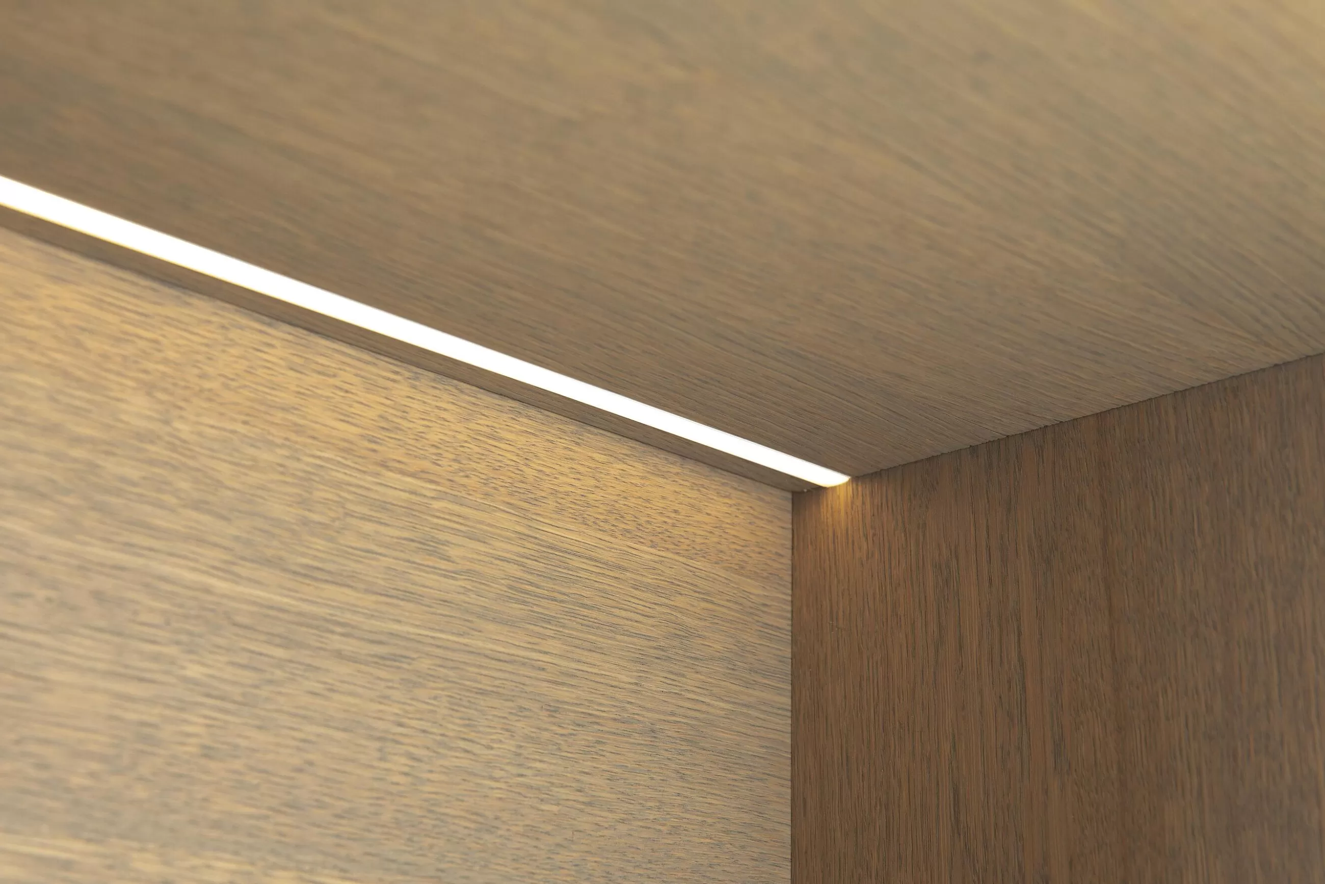 Flamant Bjorn, Bibliotheque, Chene Patine, Avec Lumieres Led A Intensite Variable- Placards