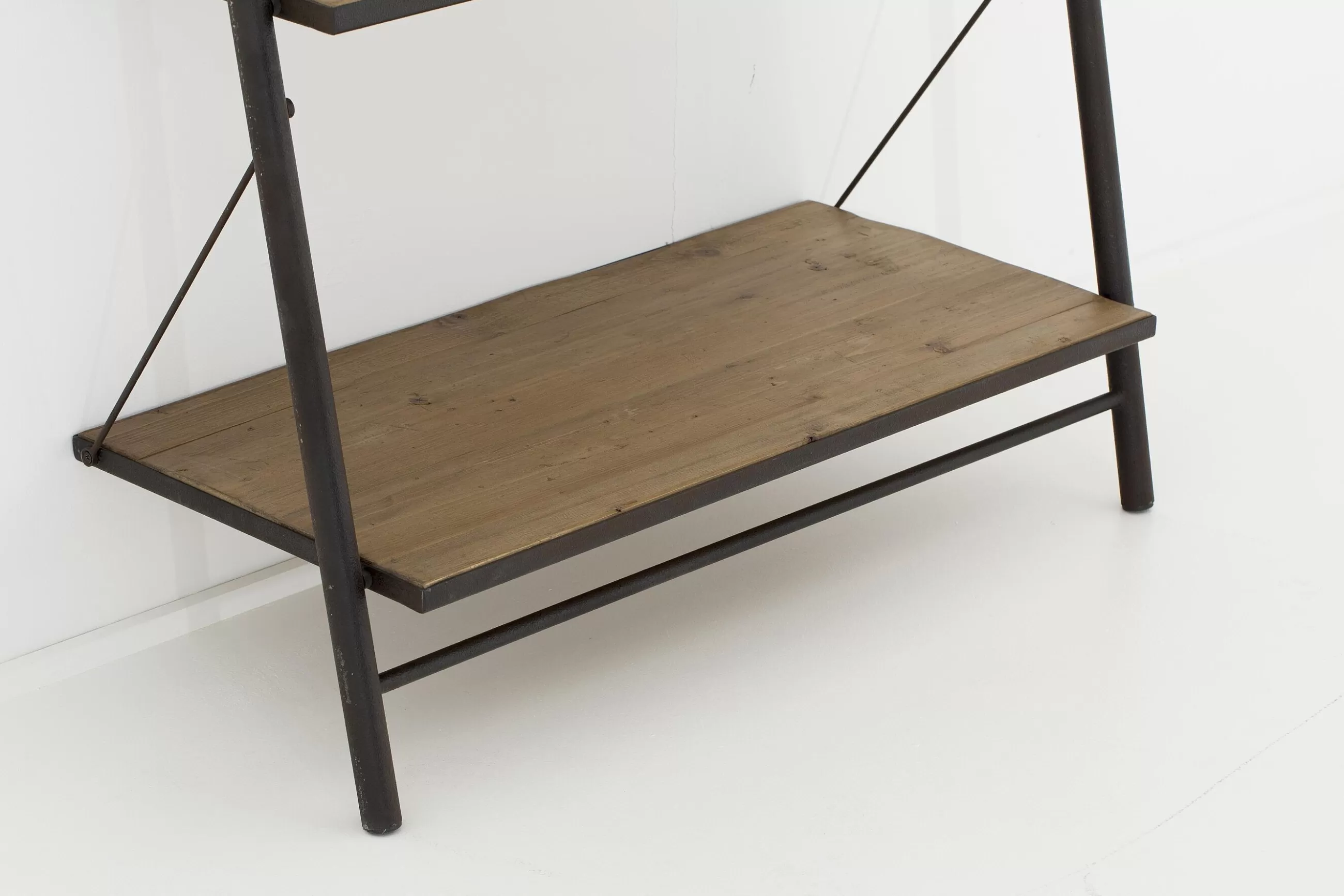 Flamant Marec, Etagere, Fer Et Sapin Recycle, L- Placards