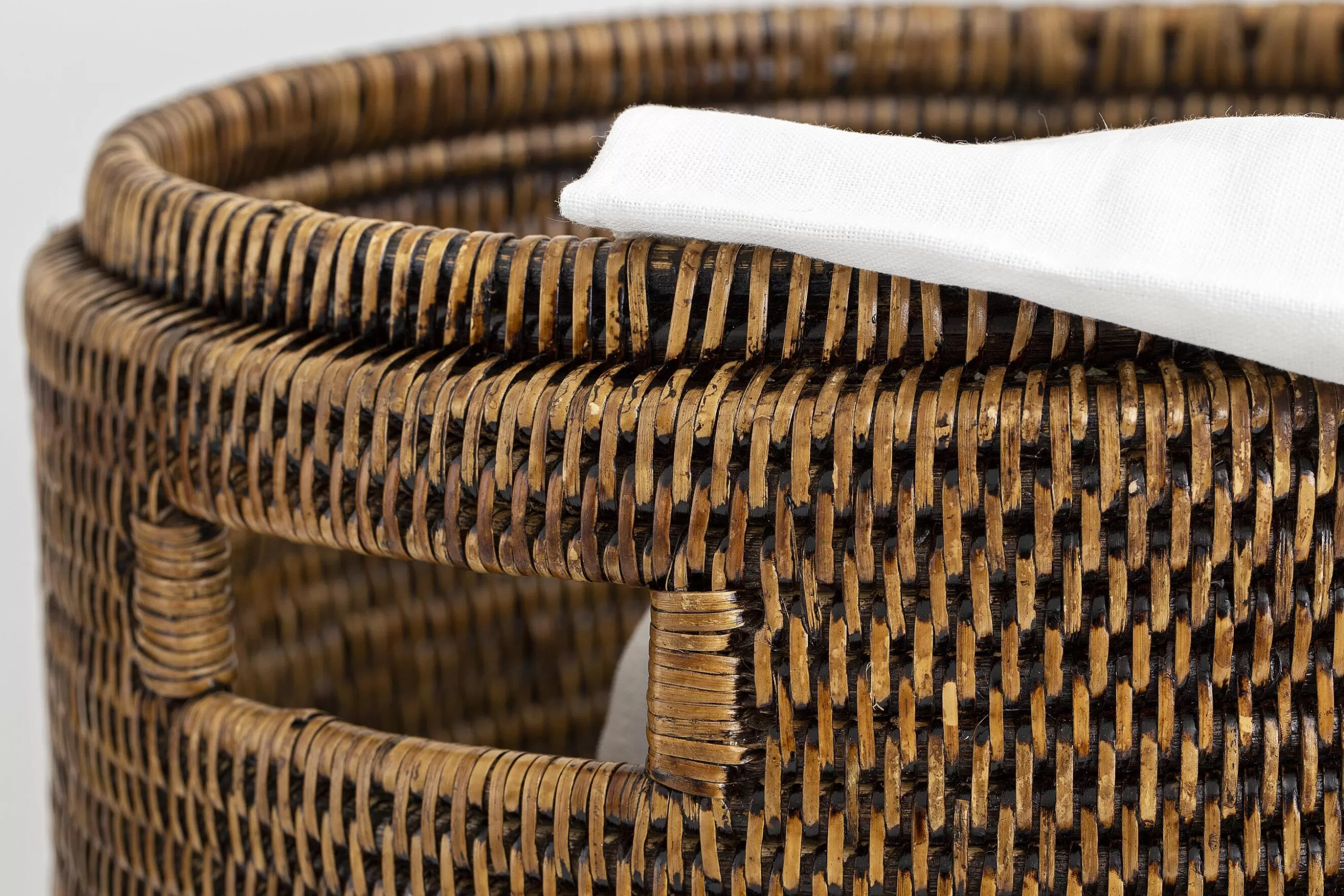 Flamant Togo, Corbeille A Linge, Avec Oreilles, Roseau- Décorations